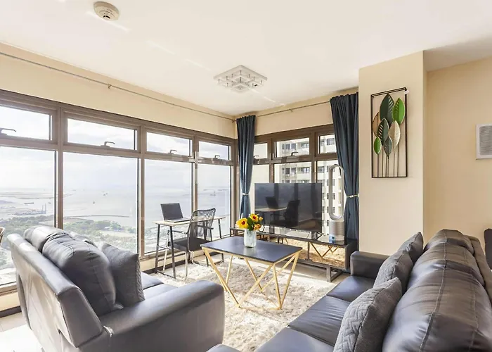 Aparthotel The Radiance Bay *